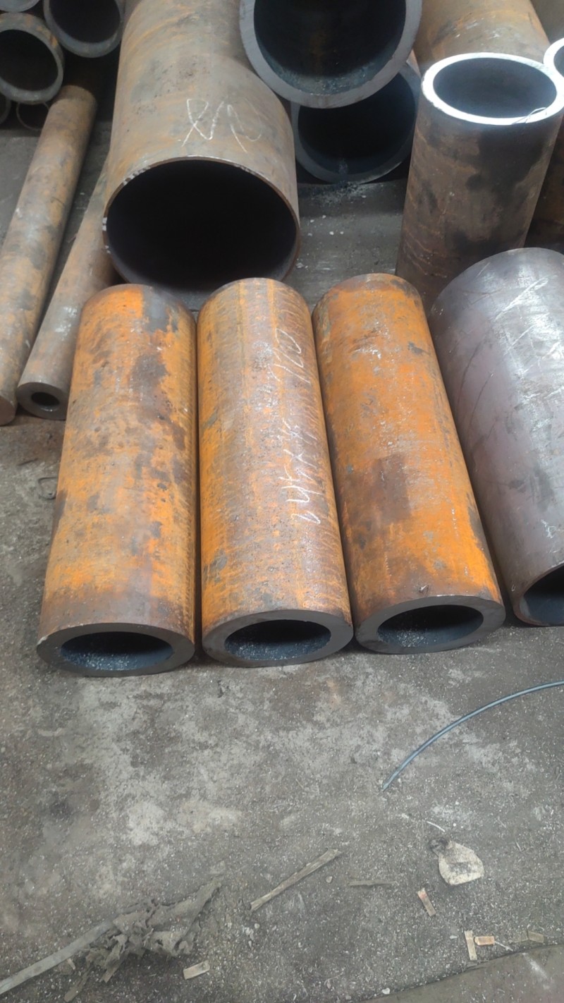 20CrMo无缝钢管切割